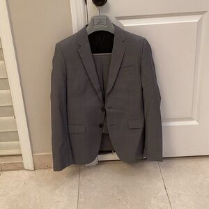 Hugo Boss Classic Gray Men's Suit